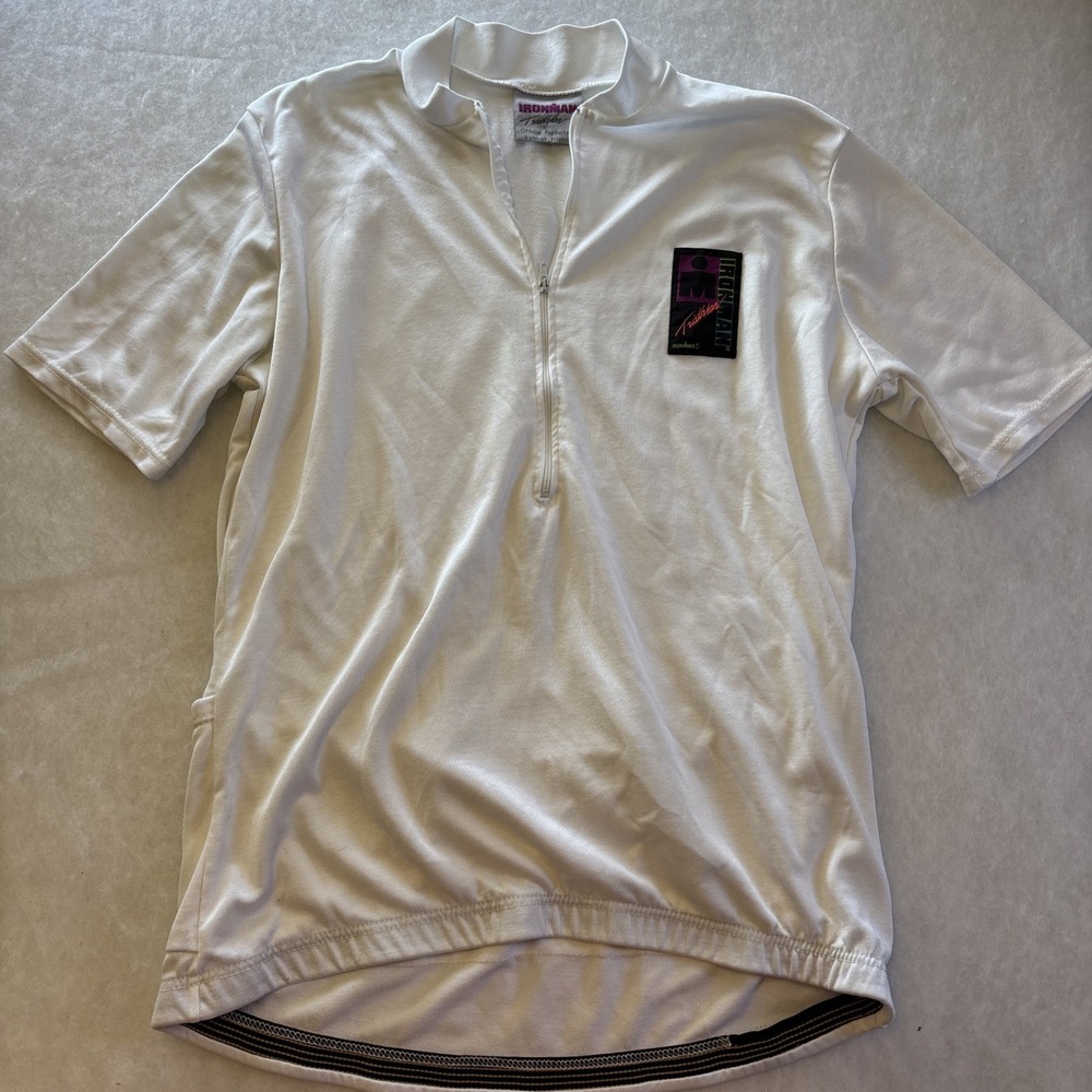 IRONMAN Triathlon Swim Bike Run 2015 Finisher 1/2 Zip Shirt Jersey White Vintage